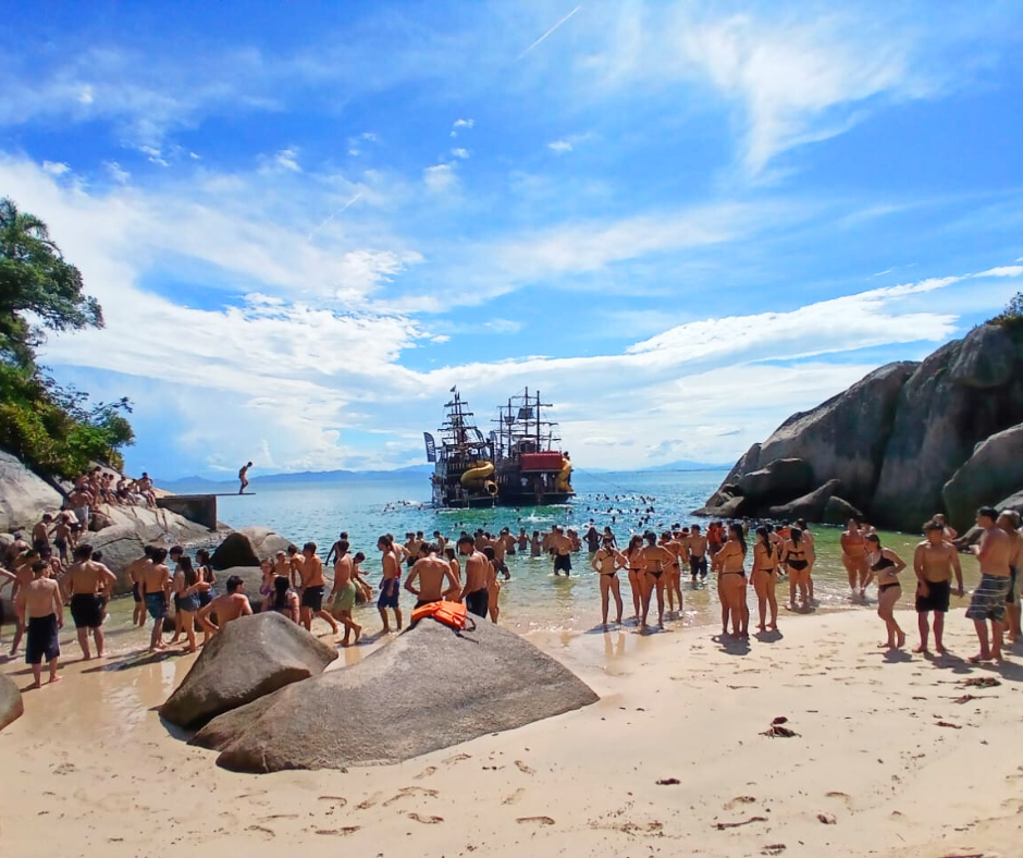 Barco Pirata Bombinhas